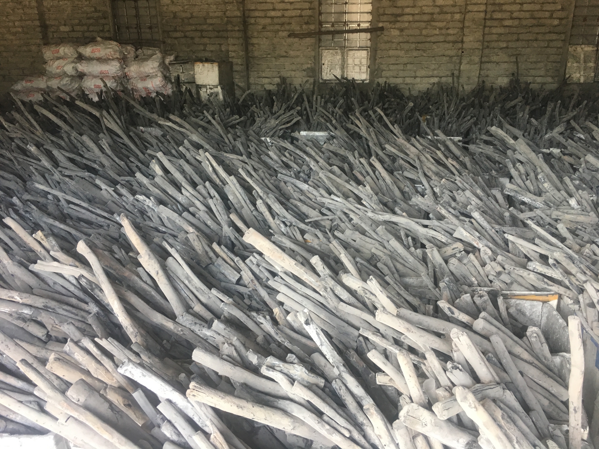 Công suất: 15 cont 40ft /tháng